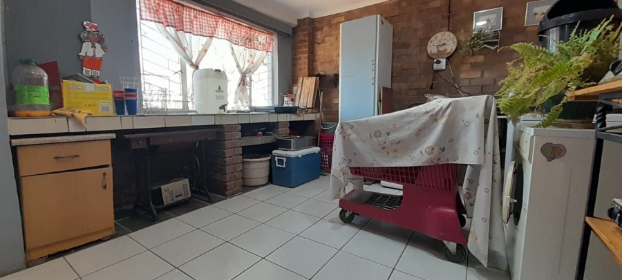 10 Bedroom Property for Sale in Klerksdorp Rural North West